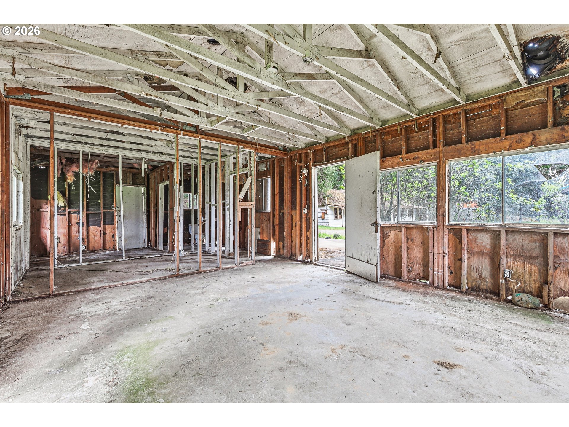 159 Bloom Road Wolf Creek, OR 97497 - Photo 26 of 44