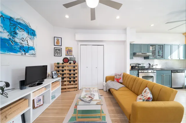 $3,800 | 201 Pavonia Avenue, Unit 2L, Jersey City, NJ 07302