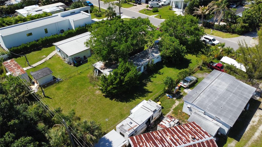 3030 Karen Drive Naples, FL 34112 - Photo 5 of 9