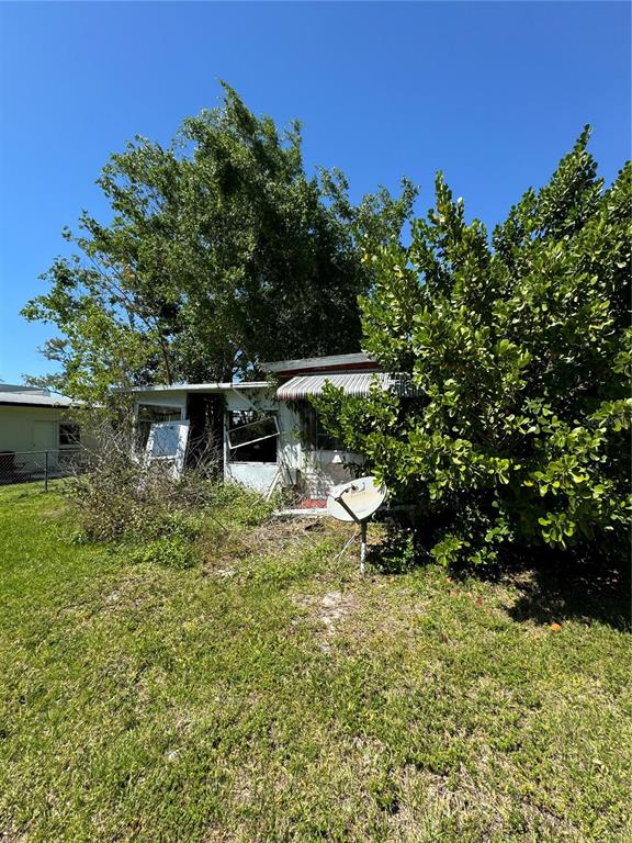 3030 Karen Drive Naples, FL 34112 - Photo 8 of 9