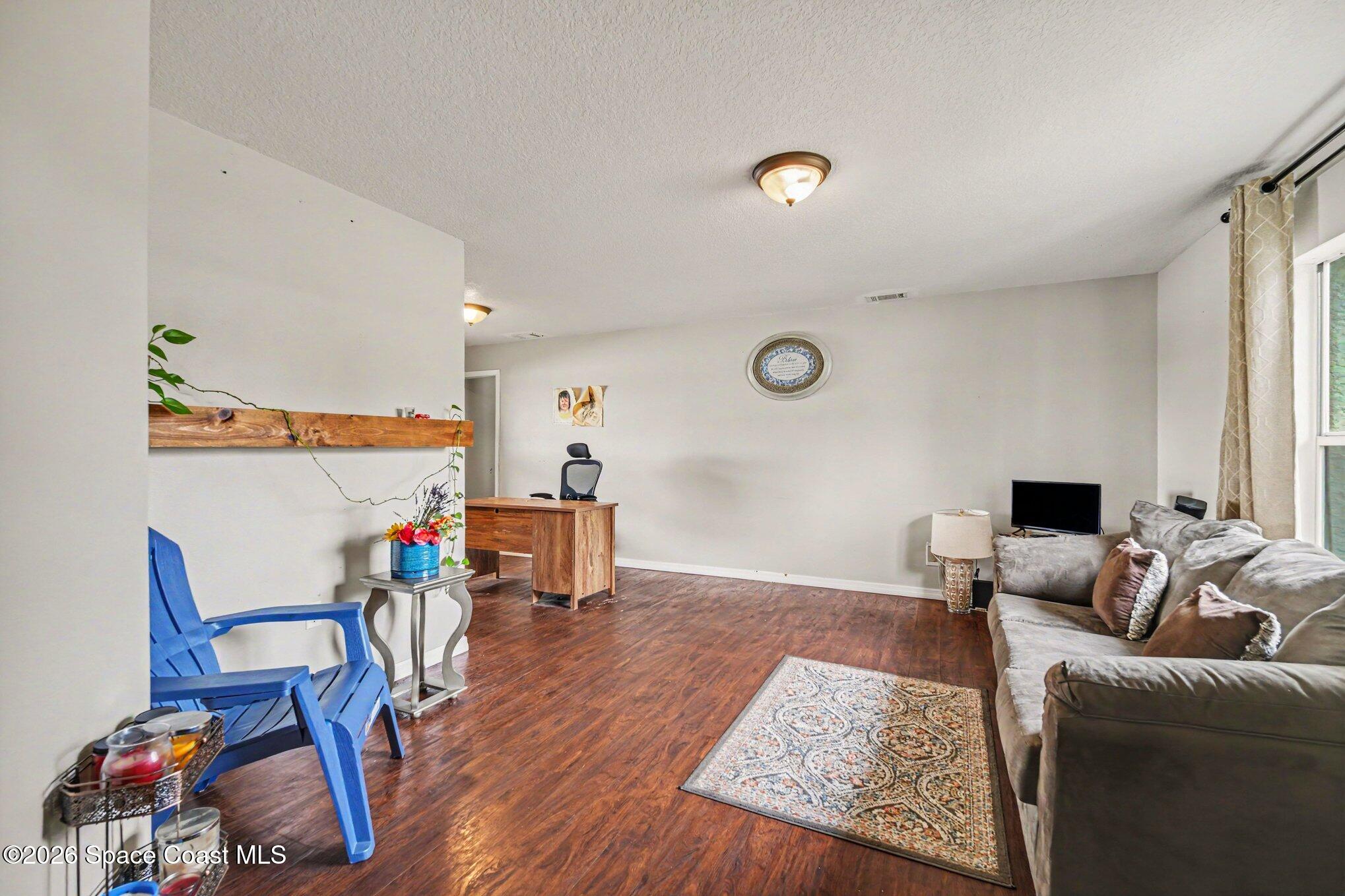 704 Prospect Avenue Cocoa, FL 32922 - Photo 6 of 28 004_file_2582