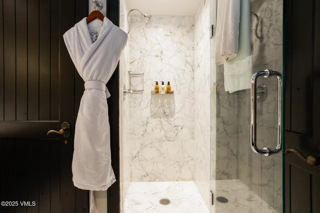 $2,865,000 | 130 Daybreak Ridge Road, Unit HS619, Avon, CO 81620