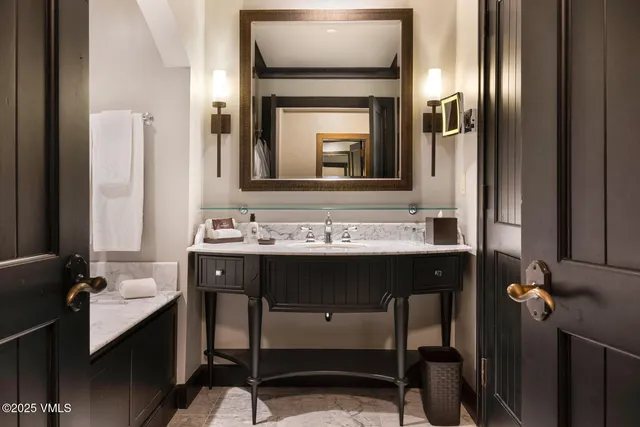 $2,865,000 | 130 Daybreak Ridge Road, Unit HS619, Avon, CO 81620