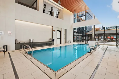 $1,660,000 | 133 Seaport Boulevard, Unit U1017, Boston, MA 02210