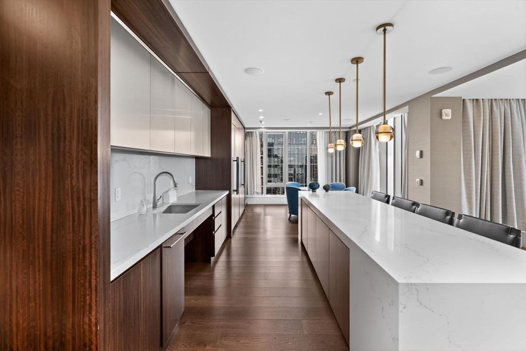 133 Seaport Boulevard, Unit 1017 Boston, MA 02210 - Photo 19 of 28