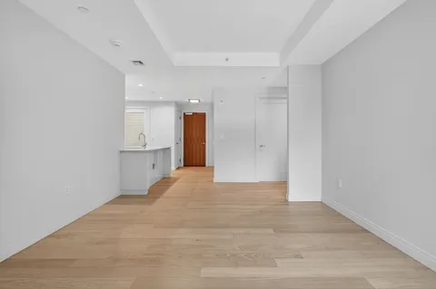 $1,660,000 | 133 Seaport Boulevard, Unit U1017, Boston, MA 02210