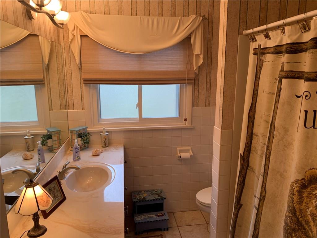 490 Robertson Road Hermitage, PA 16148 - Photo 9 of 22 Gallery Image 9