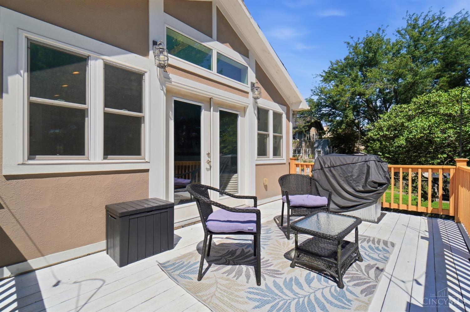 910 Springfield Cincinnati, OH 45215 - Photo 24 of 32 Gallery Image 24
