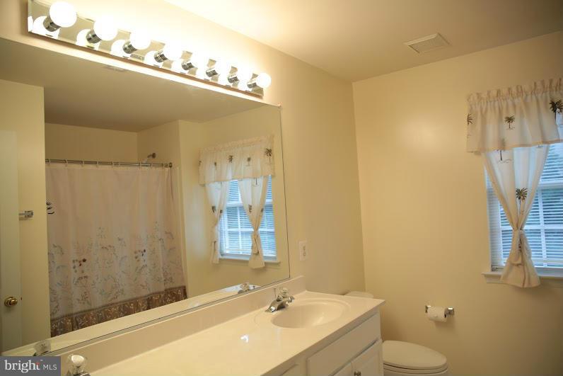 6251 Willowfield Way Springfield, VA 22150 - Photo 22 of 30 Bedroom2