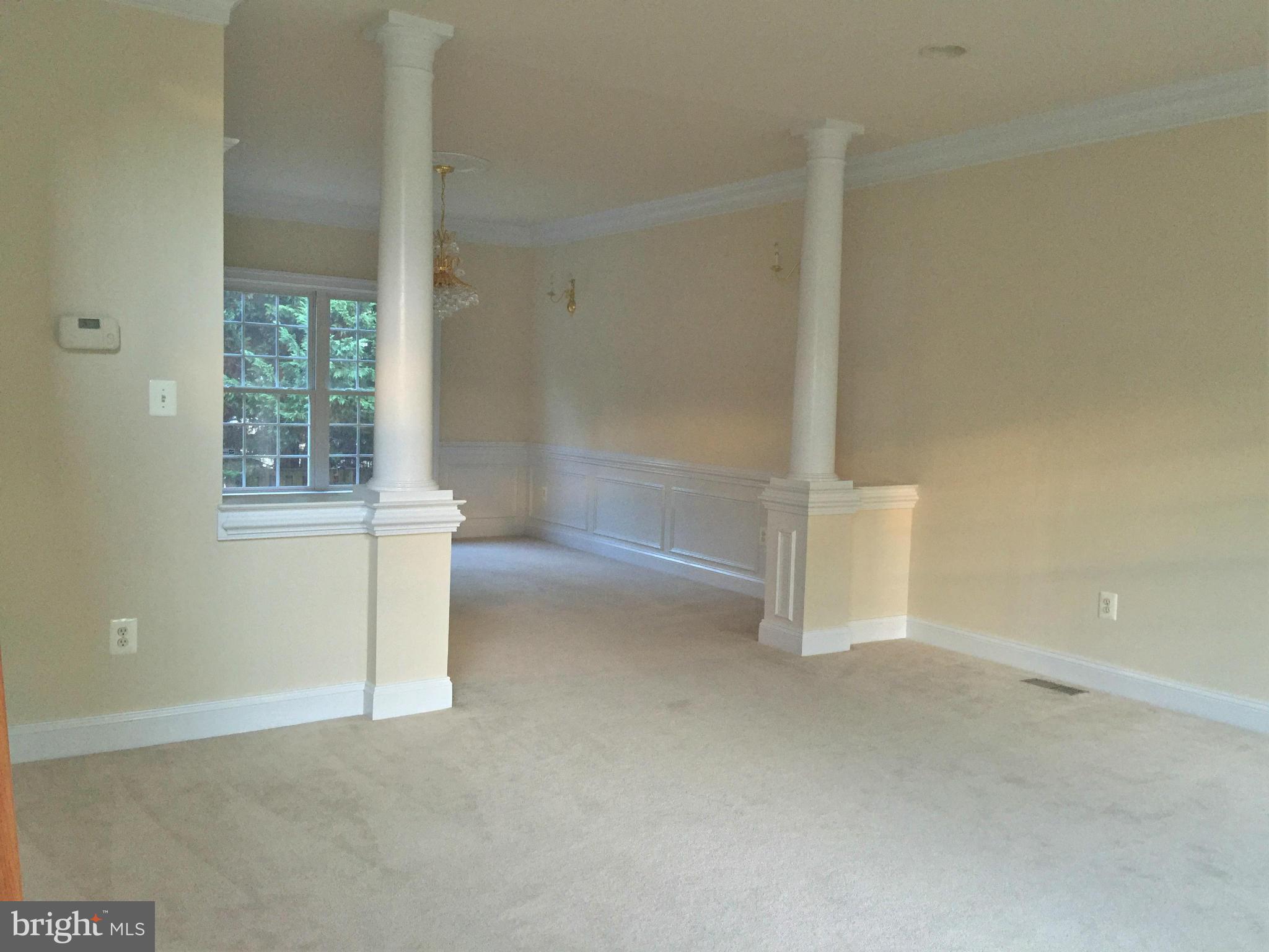 6251 Willowfield Way Springfield, VA 22150 - Photo 7 of 30 Living Room