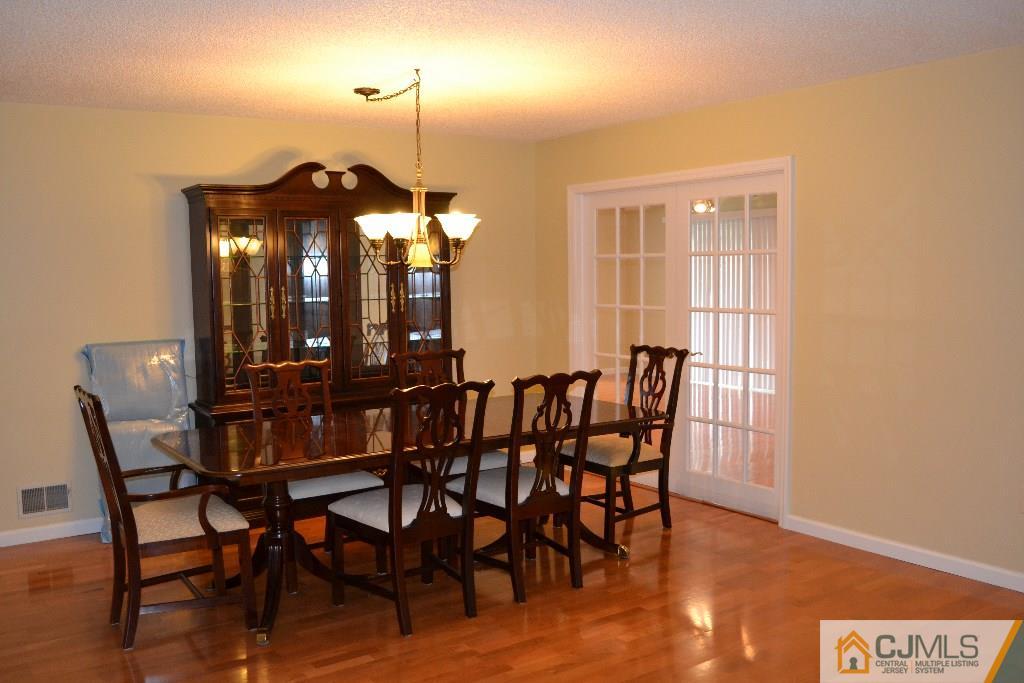 18 Rice Run East Brunswick, NJ 08816 - Photo 3 of 10 Gallery Image 3