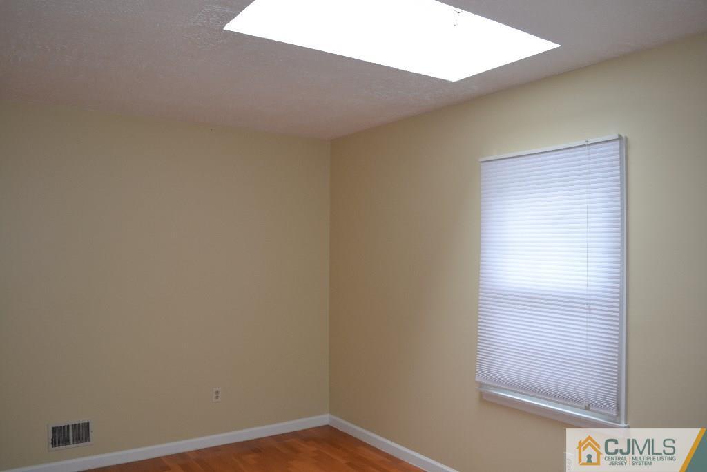 18 Rice Run East Brunswick, NJ 08816 - Photo 6 of 10 Gallery Image 6