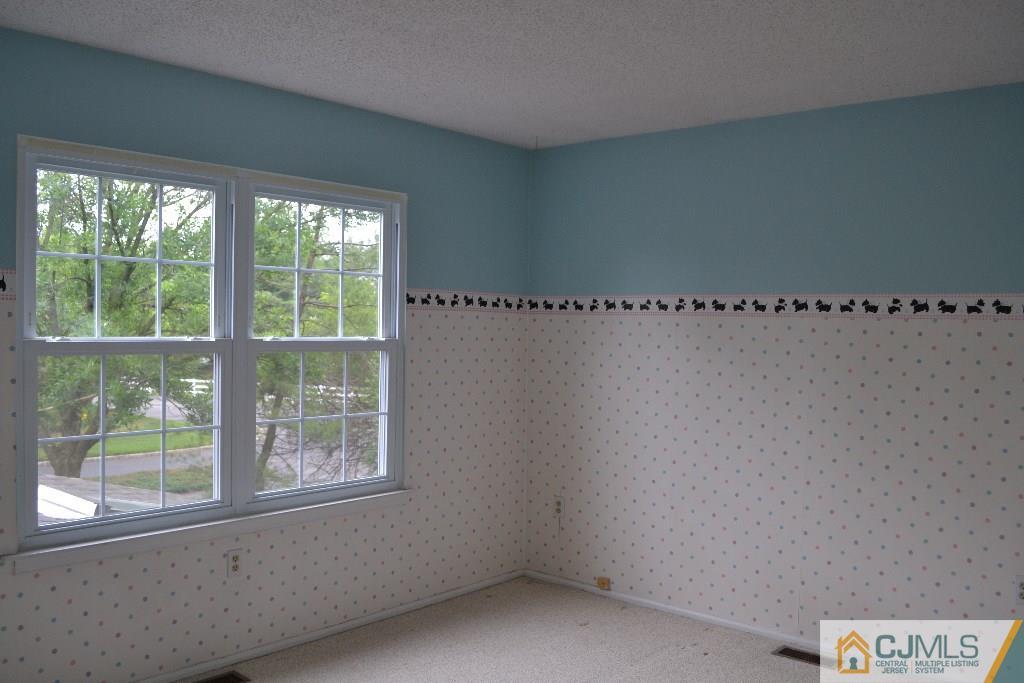 18 Rice Run East Brunswick, NJ 08816 - Photo 8 of 10 Gallery Image 8