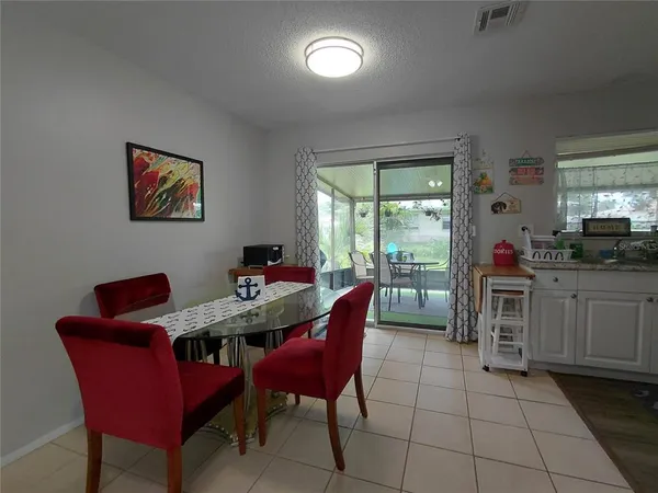 $2,700 | Undisclosed Address, Venice, FL 34293