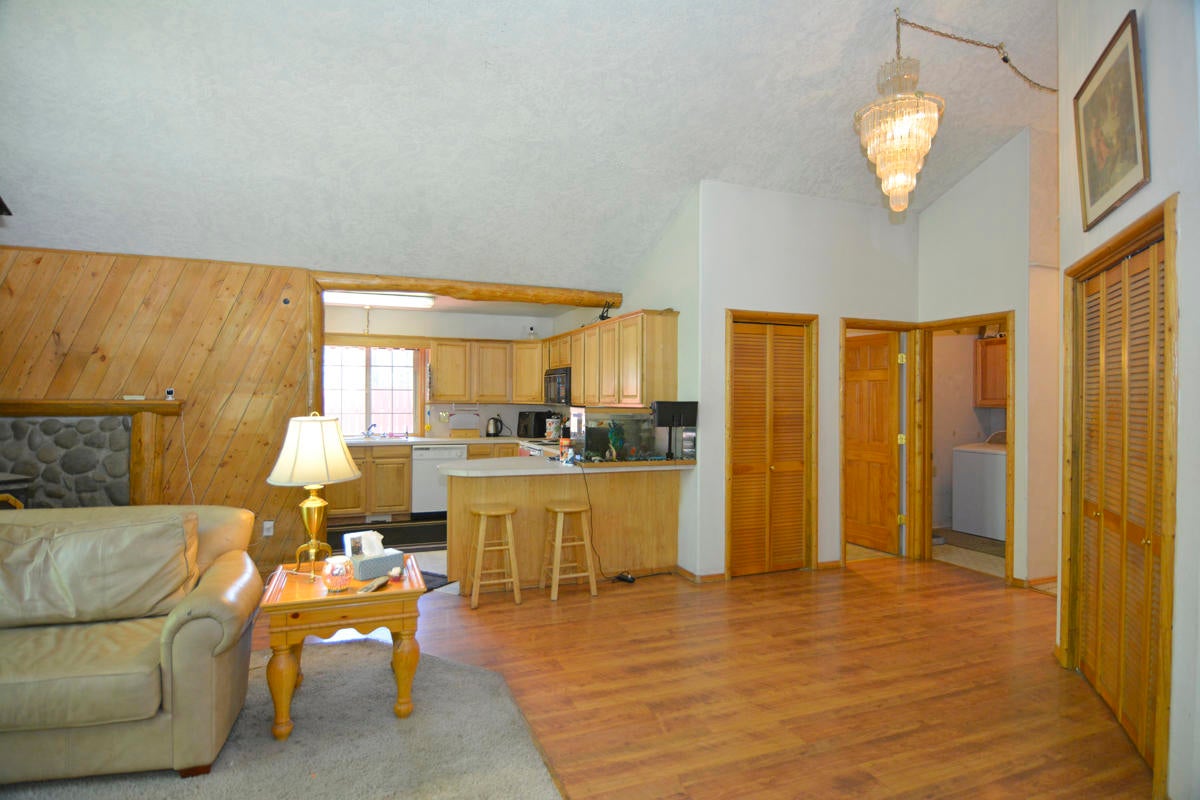 16973 Sacramento Road Bend, OR 97707 - Photo 11 of 27 Gallery Image 11