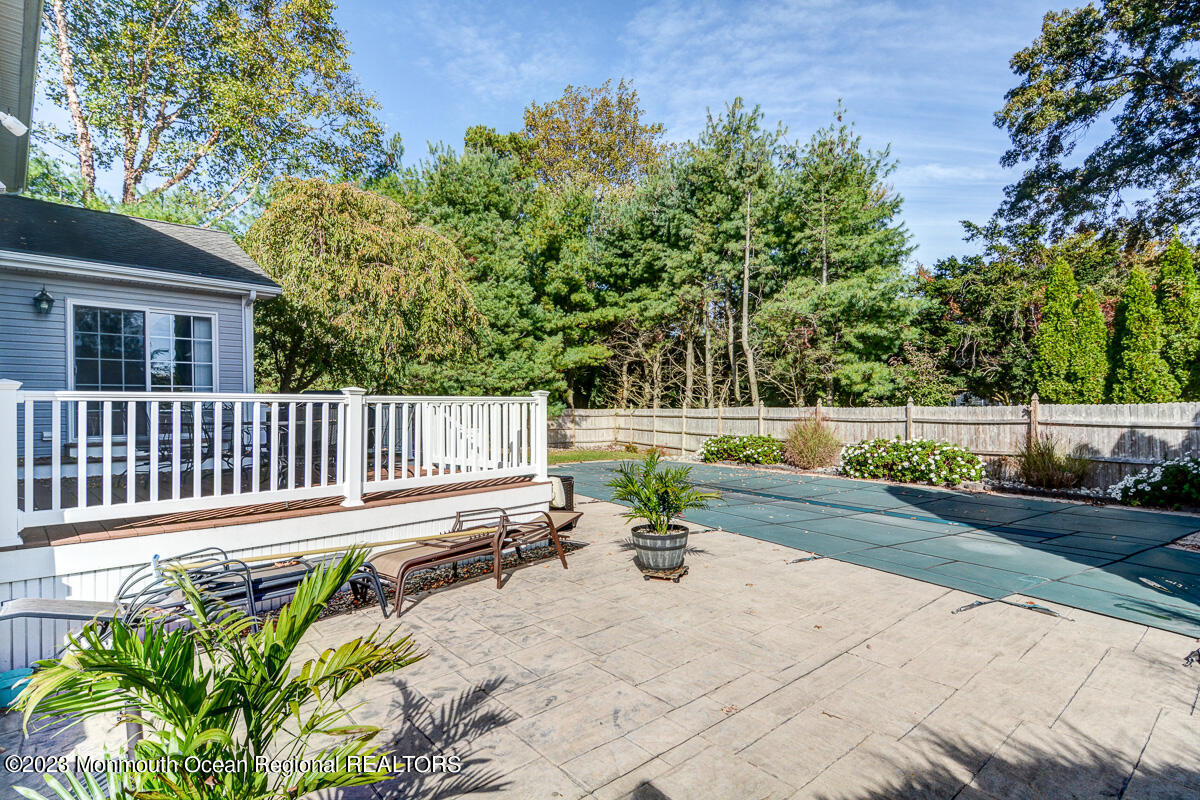 608 Shadow Way Brick, NJ 08724 - Photo 44 of 45 006 - Small