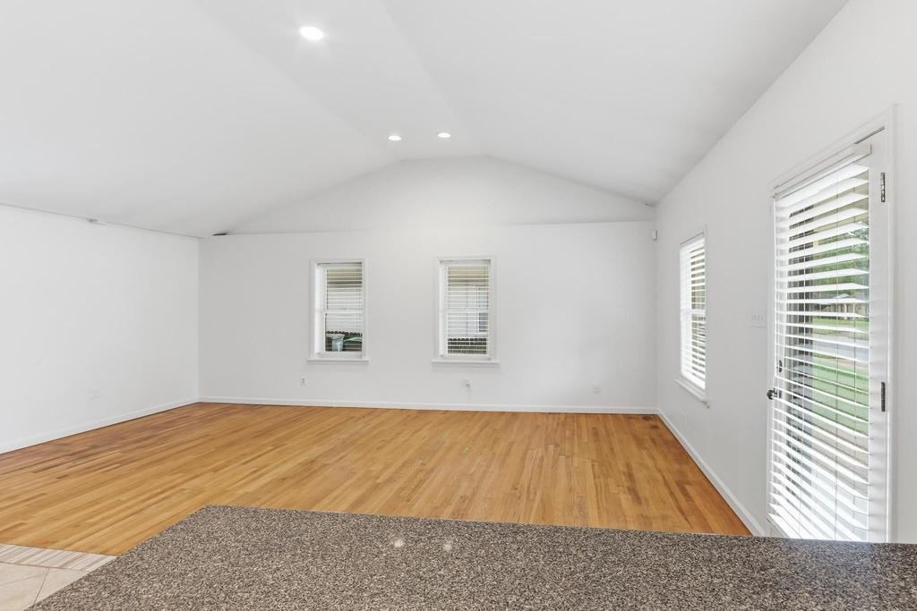 4906 Verne Road Memphis, TN 38117 - Photo 6 of 31