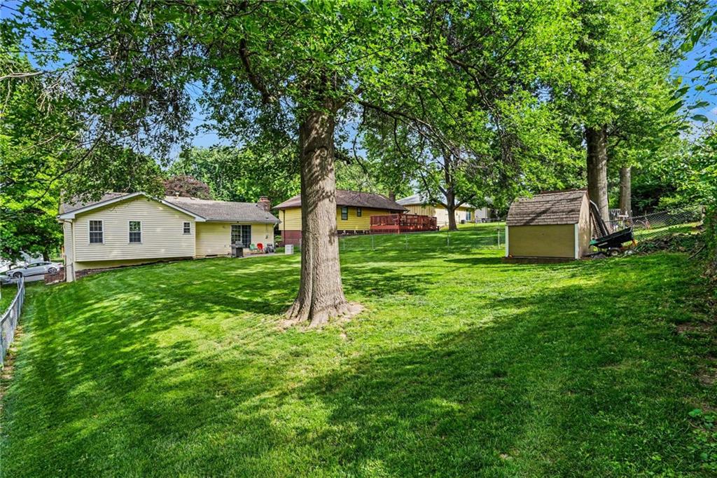 204 North Holder Road Independence, MO 64050 - Photo 25 of 28
