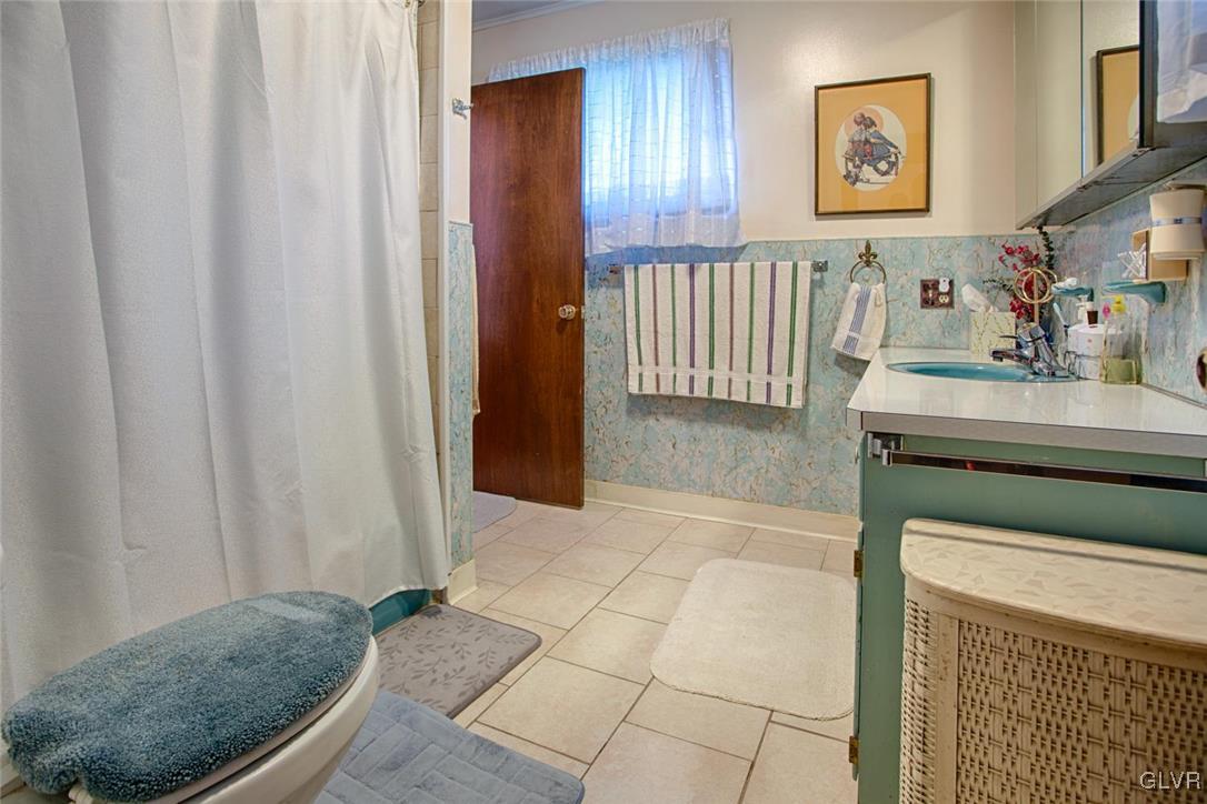250 Young Road Nazareth, PA 18064 - Photo 15 of 30 Gallery Image 15