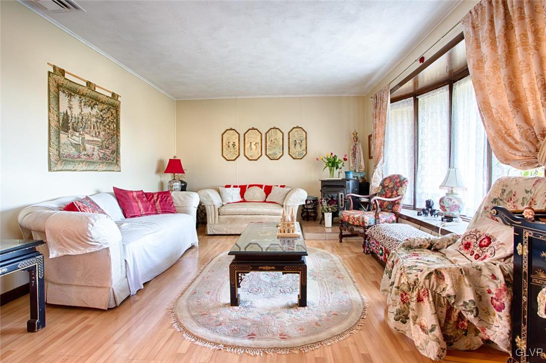 250 Young Road Nazareth, PA 18064 - Photo 2 of 30 Gallery Image 2
