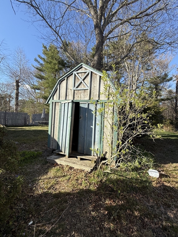 367 Front Street Marion, MA 02738 - Photo 35 of 38