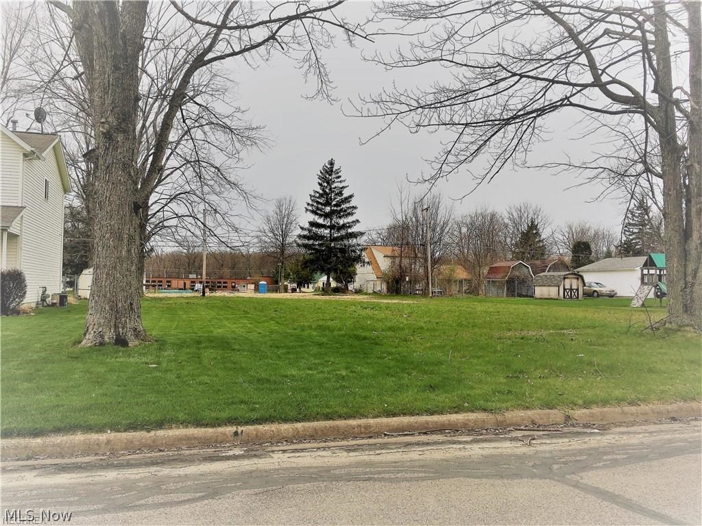 882 Wake Robin Road, Unit 34 Mentor, OH 44060 - Photo 1 of 2