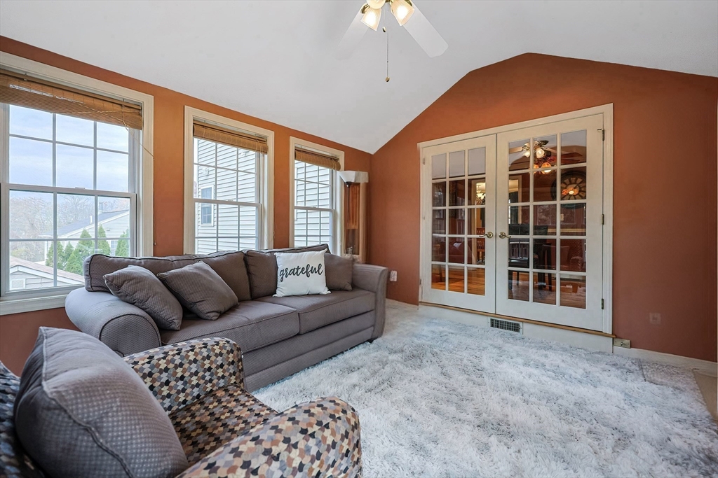 72 Sheldon Street Methuen, MA 01844 - Photo 18 of 42