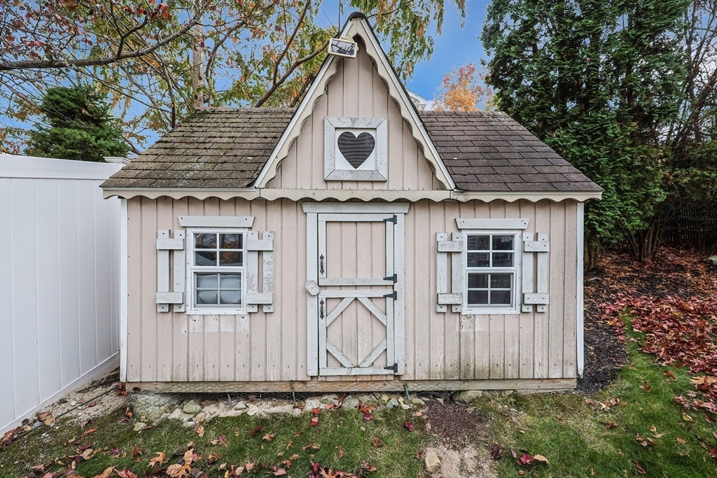 72 Sheldon Street Methuen, MA 01844 - Photo 40 of 42