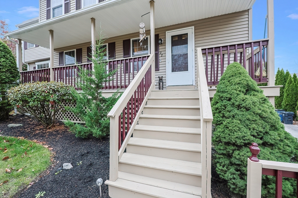 72 Sheldon Street Methuen, MA 01844 - Photo 4 of 42