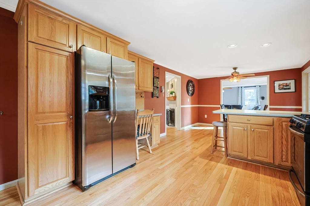 72 Sheldon Street Methuen, MA 01844 - Photo 7 of 42