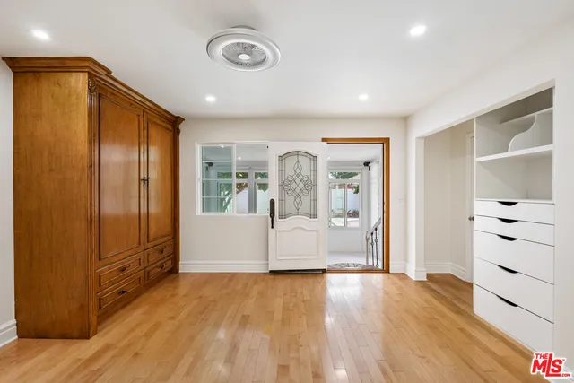 $1,215,000 | 5822 Lindley Avenue, Encino, CA 91316