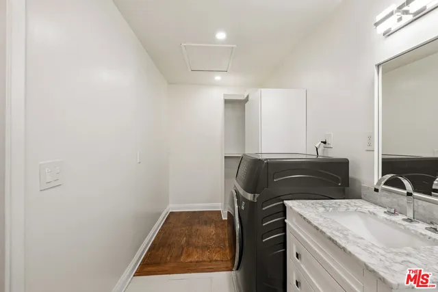 $1,215,000 | 5822 Lindley Avenue, Encino, CA 91316