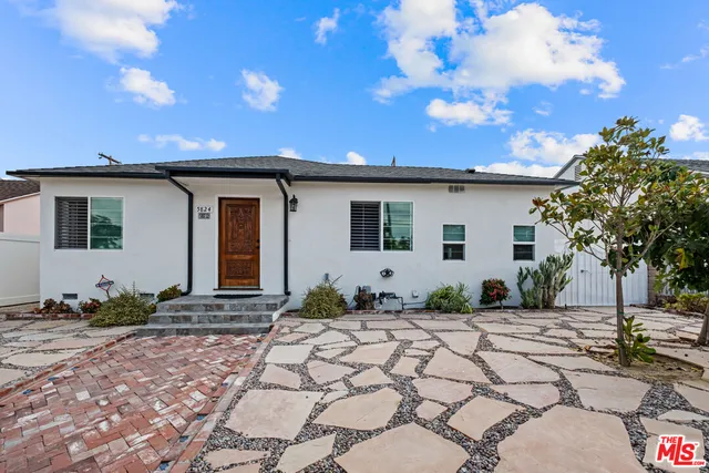 $1,215,000 | 5822 Lindley Avenue, Encino, CA 91316