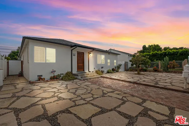 $1,215,000 | 5822 Lindley Avenue, Encino, CA 91316