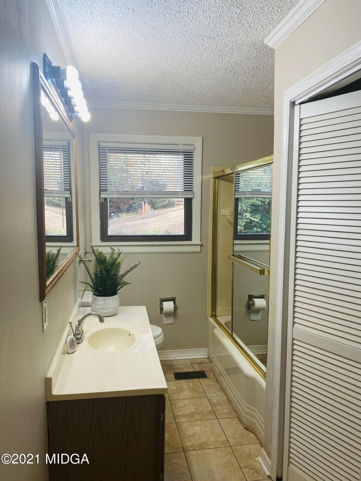 770 Wimbish Road Macon, GA 31210 - Photo 5 of 10 IMG_0877
