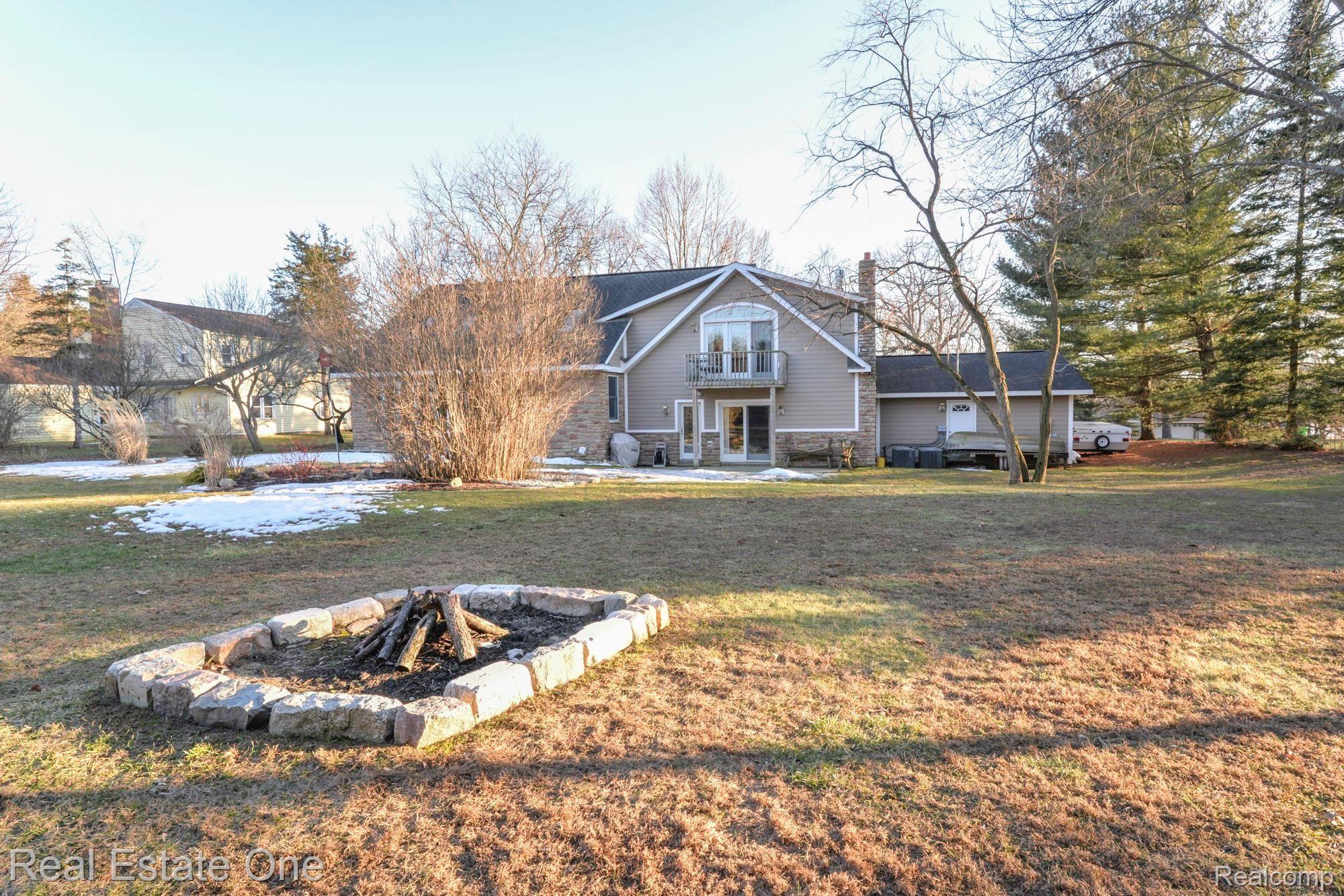 6441 Winans Lake Road Brighton, MI 48116 - Photo 39 of 45 Fire Pit