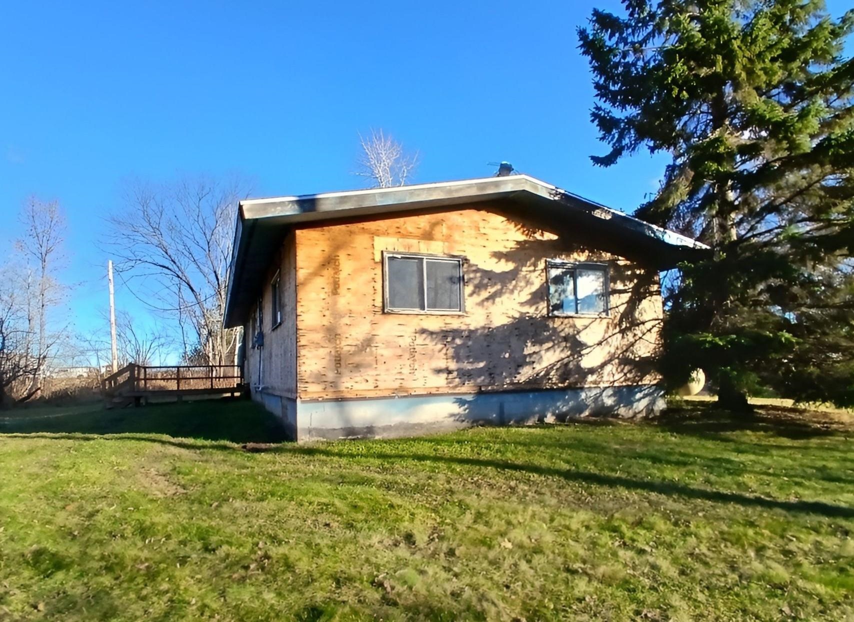 997 County Rd T Danbury, WI 54830 - Photo 4 of 16 Gallery Image 4