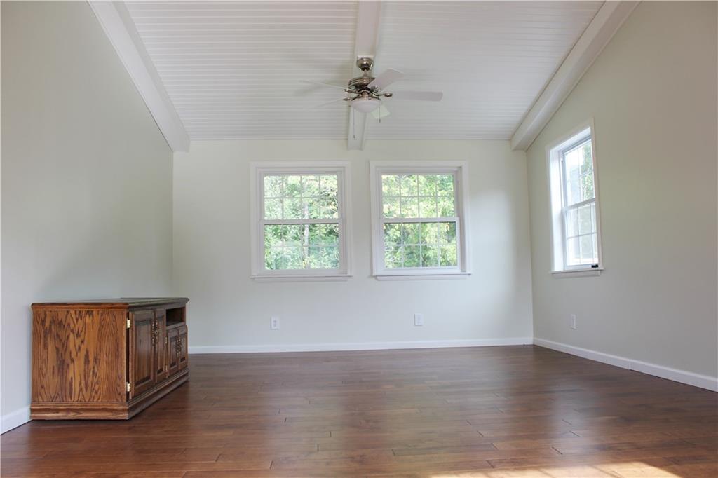 172 Walker Road Canonsburg, PA 15317 - Photo 12 of 25 Gallery Image 12