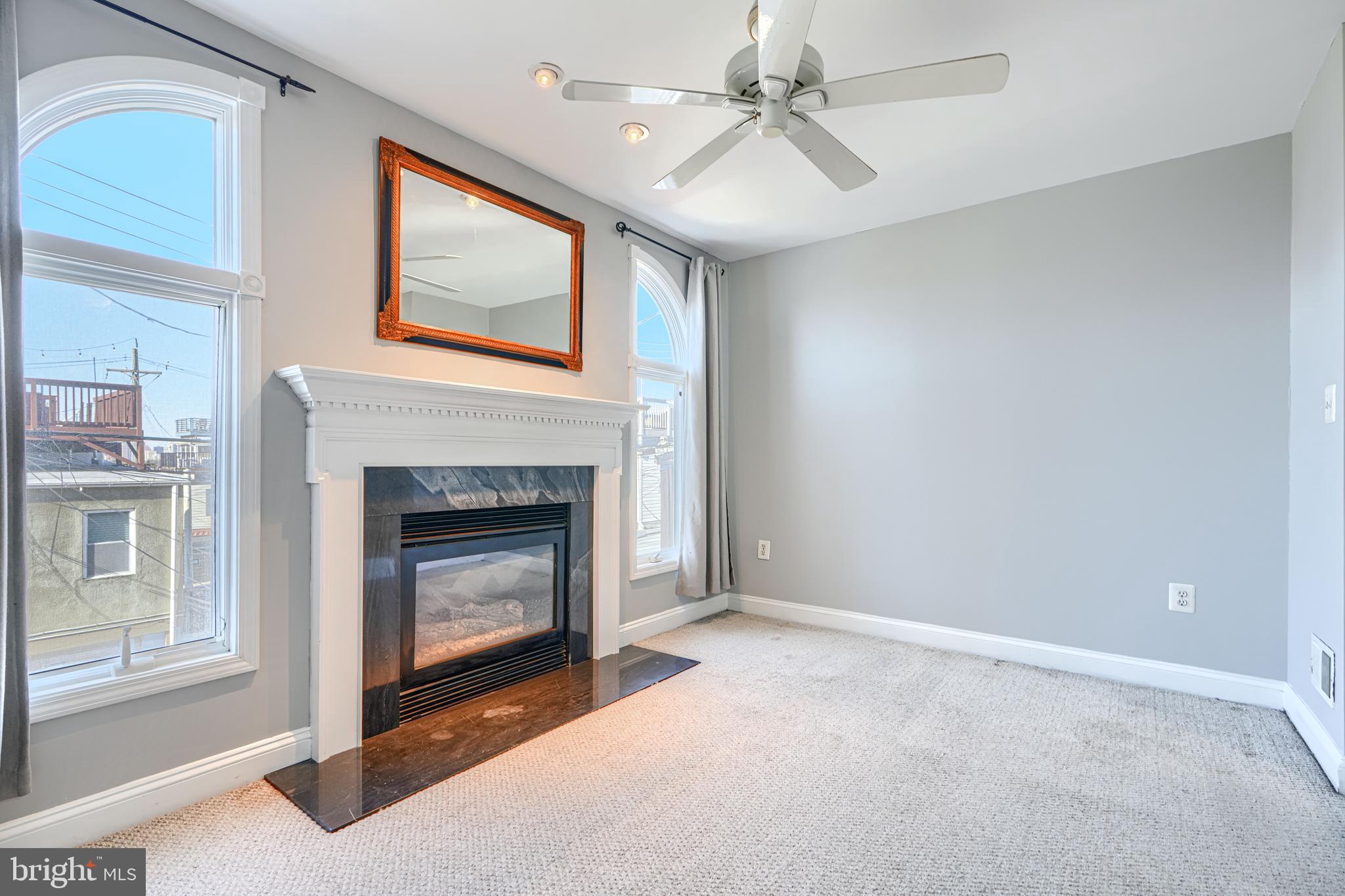 612 South Clinton Street Baltimore, MD 21224 - Photo 16 of 39 Master suite