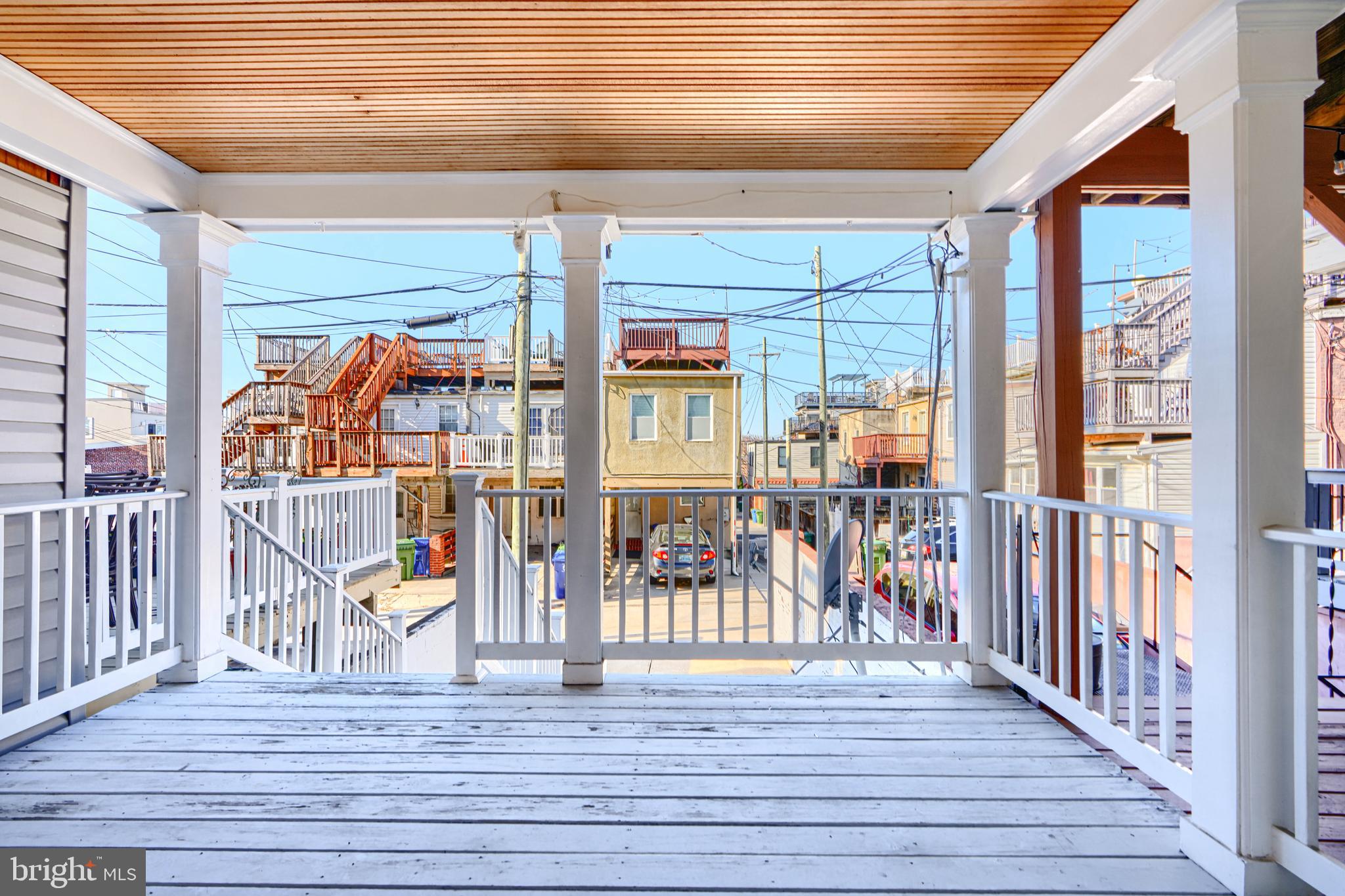 612 South Clinton Street Baltimore, MD 21224 - Photo 29 of 39 Covered porch off kitchen