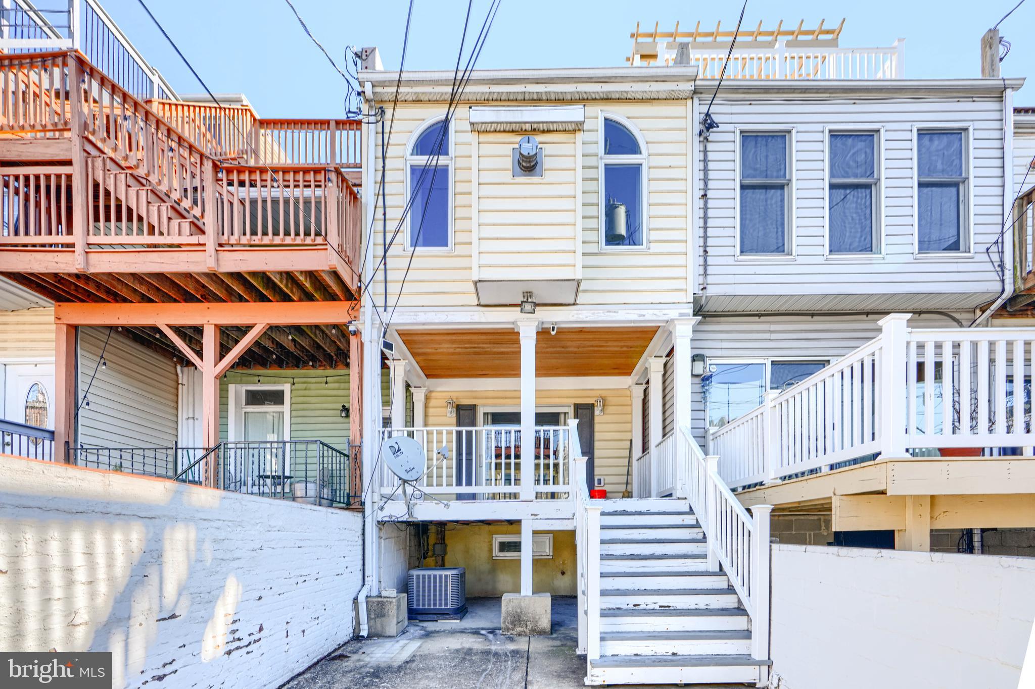 612 South Clinton Street Baltimore, MD 21224 - Photo 32 of 39 Back exterior