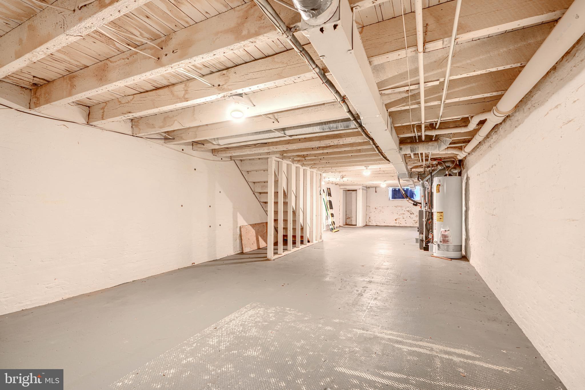 612 South Clinton Street Baltimore, MD 21224 - Photo 35 of 39 Basement is dry and also very spacious