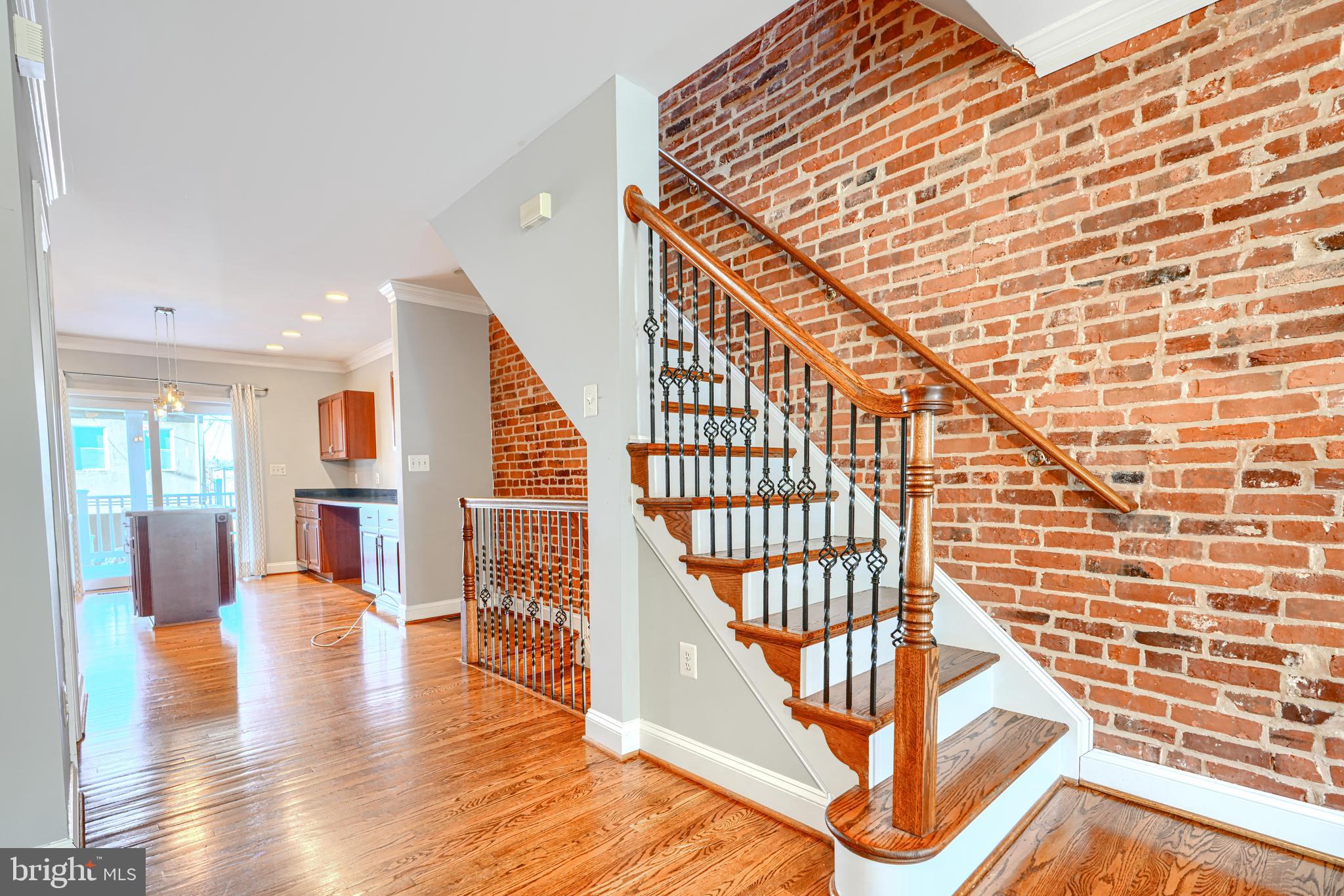 612 South Clinton Street Baltimore, MD 21224 - Photo 6 of 39 Well maintained