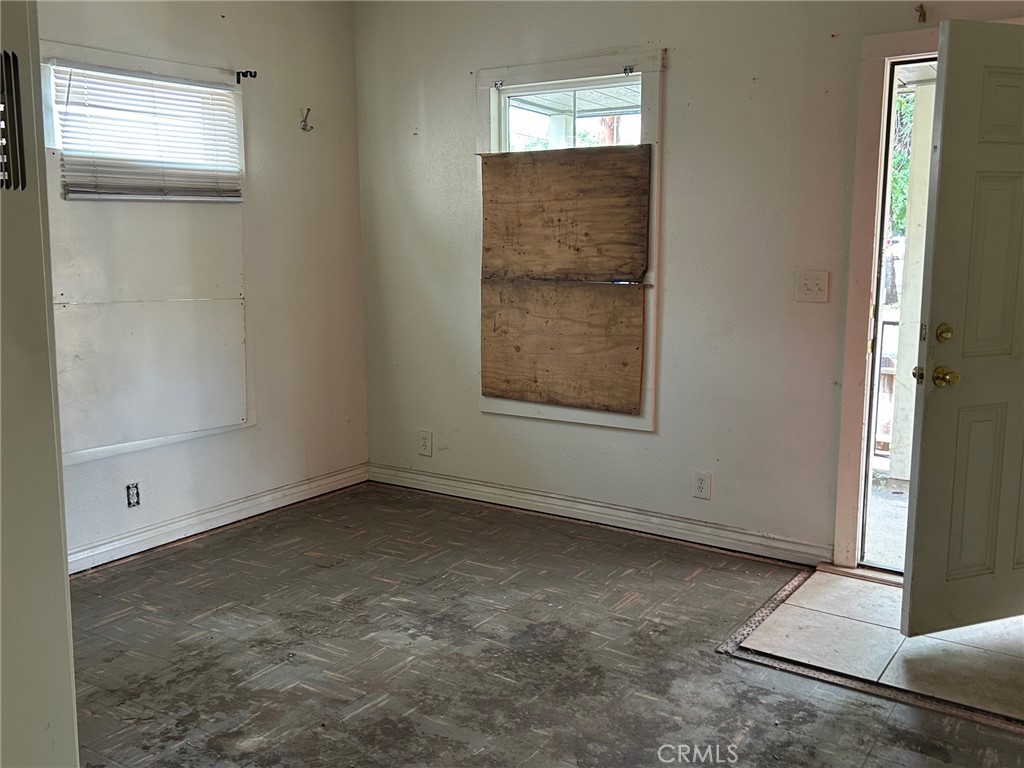 1406 West 7th Street Chico, CA 95928 - Photo 15 of 15 an empty room with windows and closet