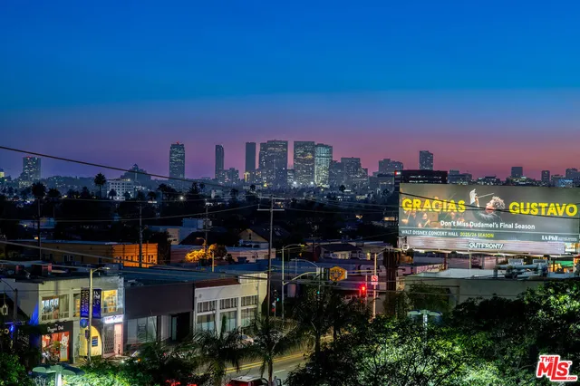 $1,395,000 | 166 South Hayworth Avenue, Unit 201, Los Angeles, CA 90048