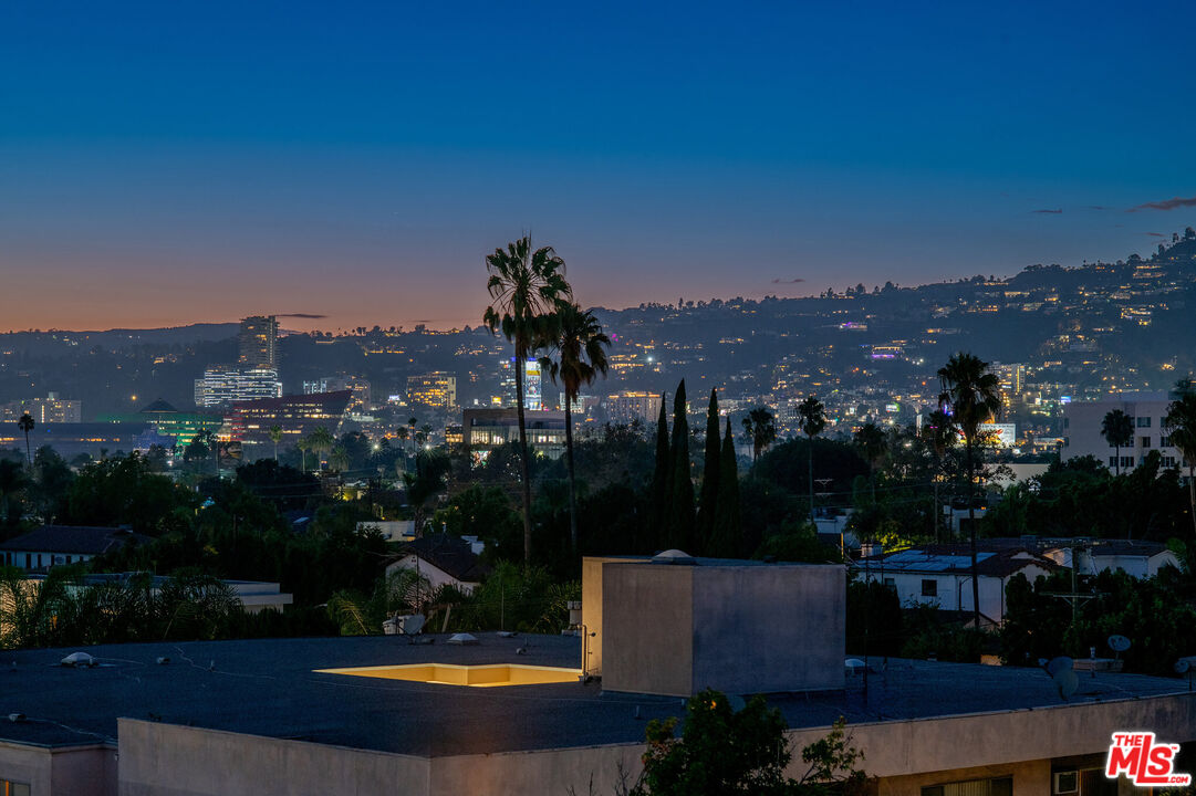 166 South Hayworth Avenue, Unit 201 Los Angeles, CA 90048 - Photo 20 of 20