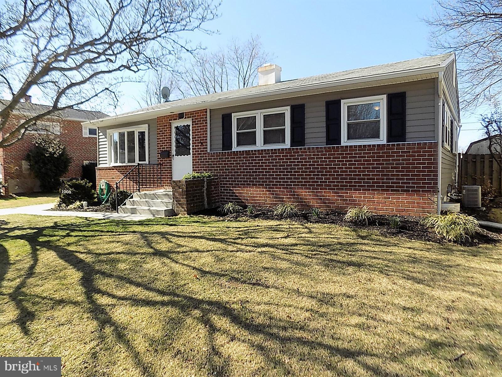 1008 Lakemont Road Baltimore, MD 21228 - Photo 2 of 29 Exterior (Front)
