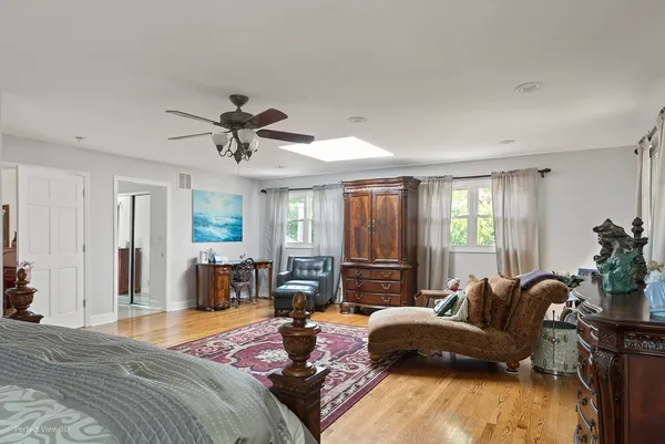 $794,000 | N632 North Gables Boulevard, Wheaton, IL 60187