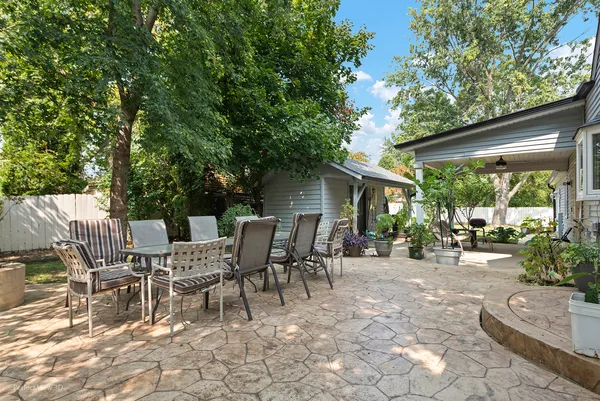 $794,000 | N632 North Gables Boulevard, Wheaton, IL 60187