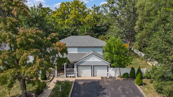 $794,000 | N632 North Gables Boulevard, Wheaton, IL 60187